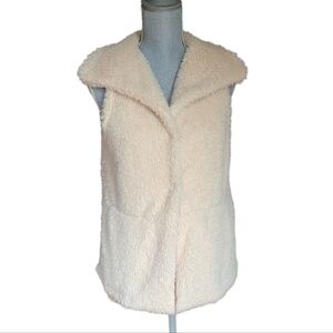 Thread & Supply Fuzzy Sherpa Faux Fur Vest